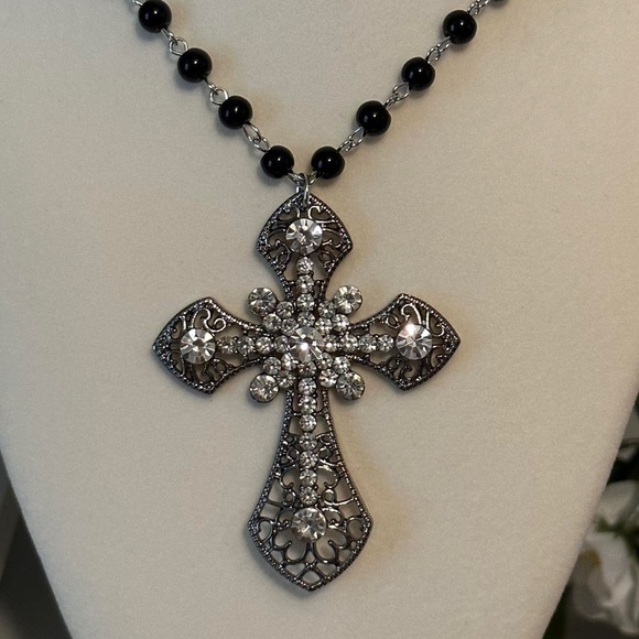 Black Beaded Necklace Choker Gothic Big Statement Cross Pendant Vampire … - Picture 8 of 10